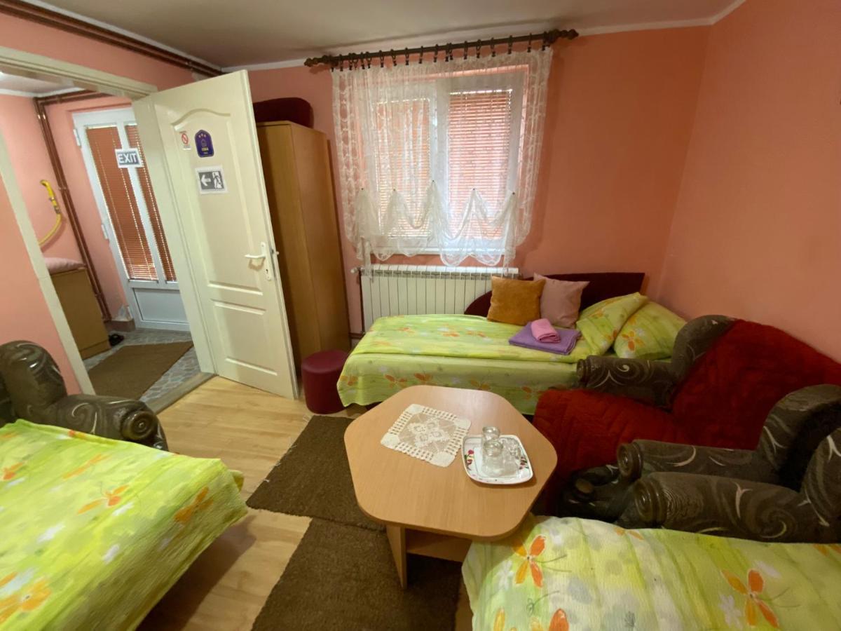 SkorenovacSud ,,Antal I Olga,,住宿加早餐旅馆 外观 照片